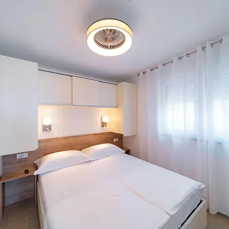 Arti Homes Rab Banjol - One Bedroom With Terrace Arti 1 דירה