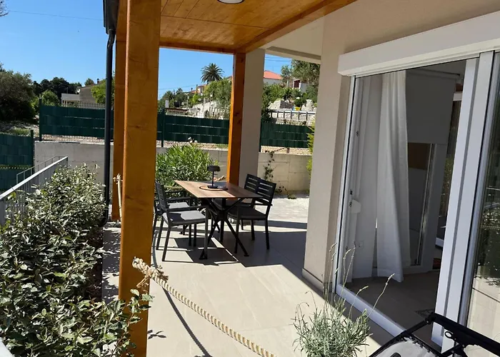 דירה Arti Homes Rab Banjol - One Bedroom With Terrace Arti 1